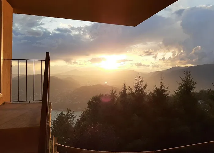 Διαμέρισμα Il Nido Della Fenice Brunate