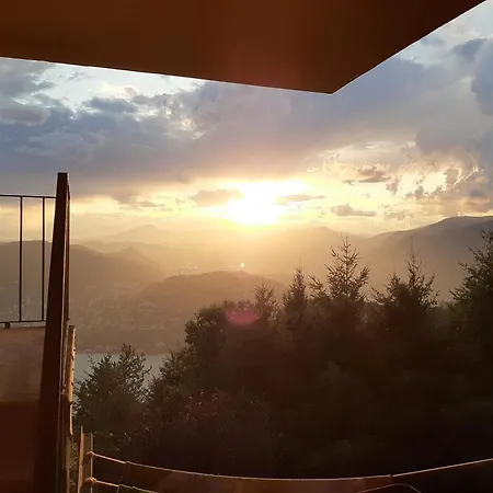 Appartement Il Nido Della Fenice Brunate